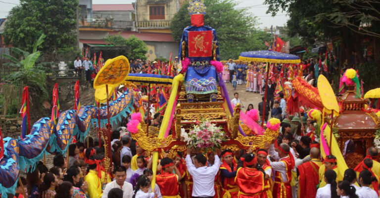 Yêu cầu xử lý tài khoản TikTok đăng tin sai về đền Tranh