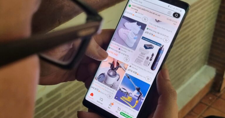 Doanh số Tik Tok, Shopee tăng mạnh nhưng nhiều chủ shop sập tiệm