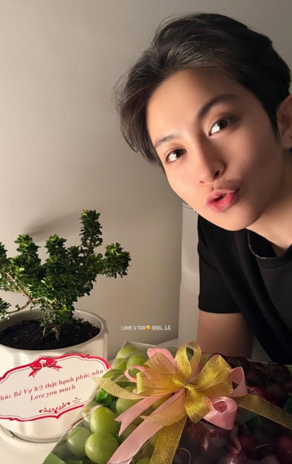 Gil Lê công khai gọi Xoài Non là %22vợ%22, netizen rần rần mong đợi đám cưới thế kỷ 3.jpg 0 Gil Lê, Xoài Non, sao Việt