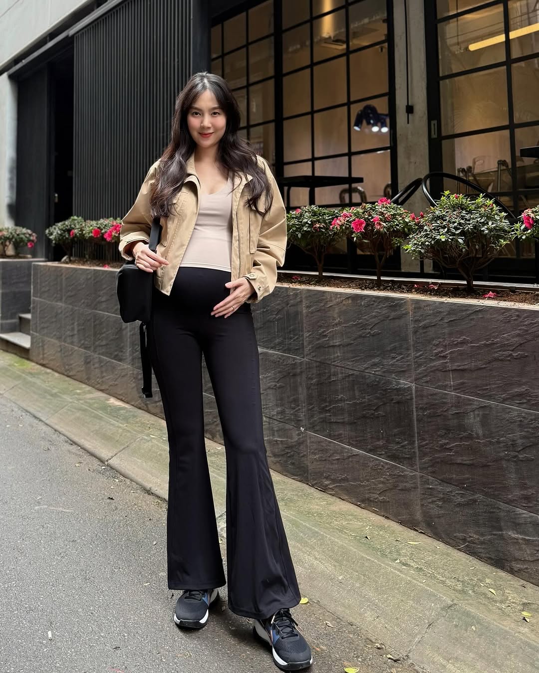 Được netizen gọi là "mỹ nhân mặc đẹp", style của MC VTV Mai Ngọc khi bầu bí có điểm gì bị chê?- Ảnh 2. Được netizen gọi là "mỹ nhân mặc đẹp", style của MC VTV Mai Ngọc khi bầu bí có điểm gì bị chê?- Ảnh 2.