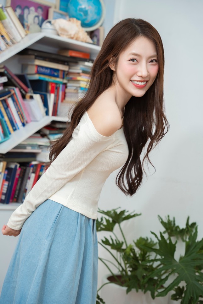 Khánh Vy nhận phản ứng trái chiều khi làm MC ở fan meeting Jisoo BLACKPINK ảnh 5