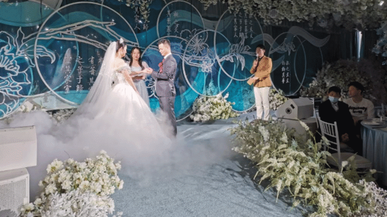 Netizen ngỡ ngàng về vụ chàng trai cưới cùng lúc 2 vợ