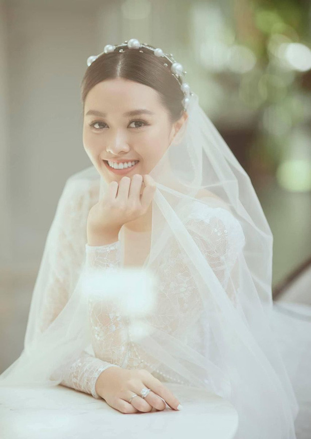 Chỉ 7 giây bắt trend, nàng dâu hào môn được netizen phong danh Han So Hee bản Việt- Ảnh 5. Chỉ 7 giây bắt trend, nàng dâu hào môn được netizen phong danh Han So Hee bản Việt- Ảnh 5.