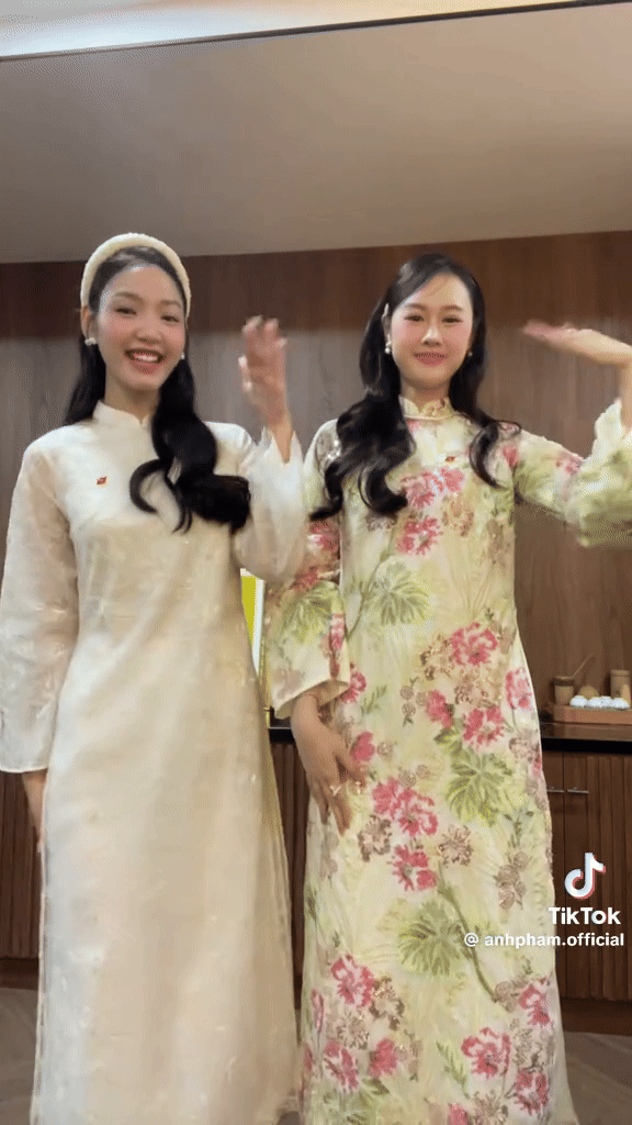 Bà xã Anh Đức ngày càng thăng hạng nhan sắc, diện đồ truyền thống lần nào cũng “đốn tim” netizen- Ảnh 6. Bà xã Anh Đức ngày càng thăng hạng nhan sắc, diện đồ truyền thống lần nào cũng “đốn tim” netizen- Ảnh 6.