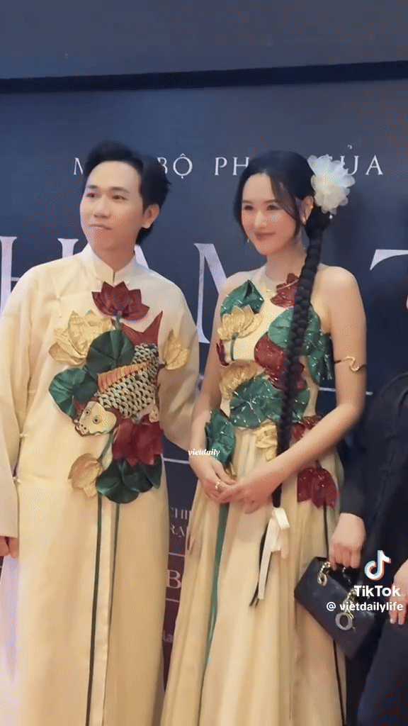 Bà xã Anh Đức ngày càng thăng hạng nhan sắc, diện đồ truyền thống lần nào cũng “đốn tim” netizen- Ảnh 7. Bà xã Anh Đức ngày càng thăng hạng nhan sắc, diện đồ truyền thống lần nào cũng “đốn tim” netizen- Ảnh 7.