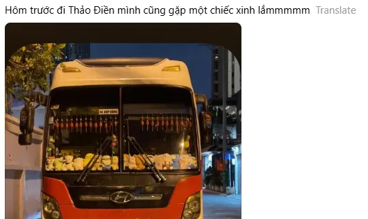 Bắt gặp xe buýt có nội thất "lạ" ở Hà Nội, netizen: "Có cần đáng yêu thế không" ảnh 7