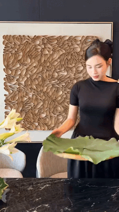 Viral khoảnh khắc Đỗ Hà đi chợ cùng bạn trai thiếu gia, netizen Viral khoảnh khắc Đỗ Hà đi chợ cùng bạn trai thiếu gia, netizen