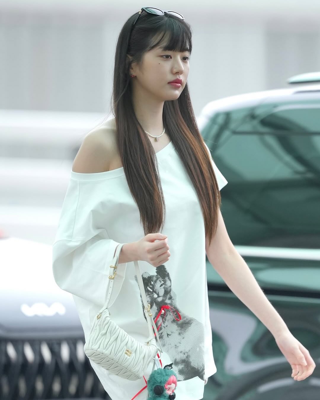 Công chúa Kpop không trang điểm ra đường, netizen Trung lập tức chê bai- Ảnh 4. Công chúa Kpop không trang điểm ra đường, netizen Trung lập tức chê bai- Ảnh 4.