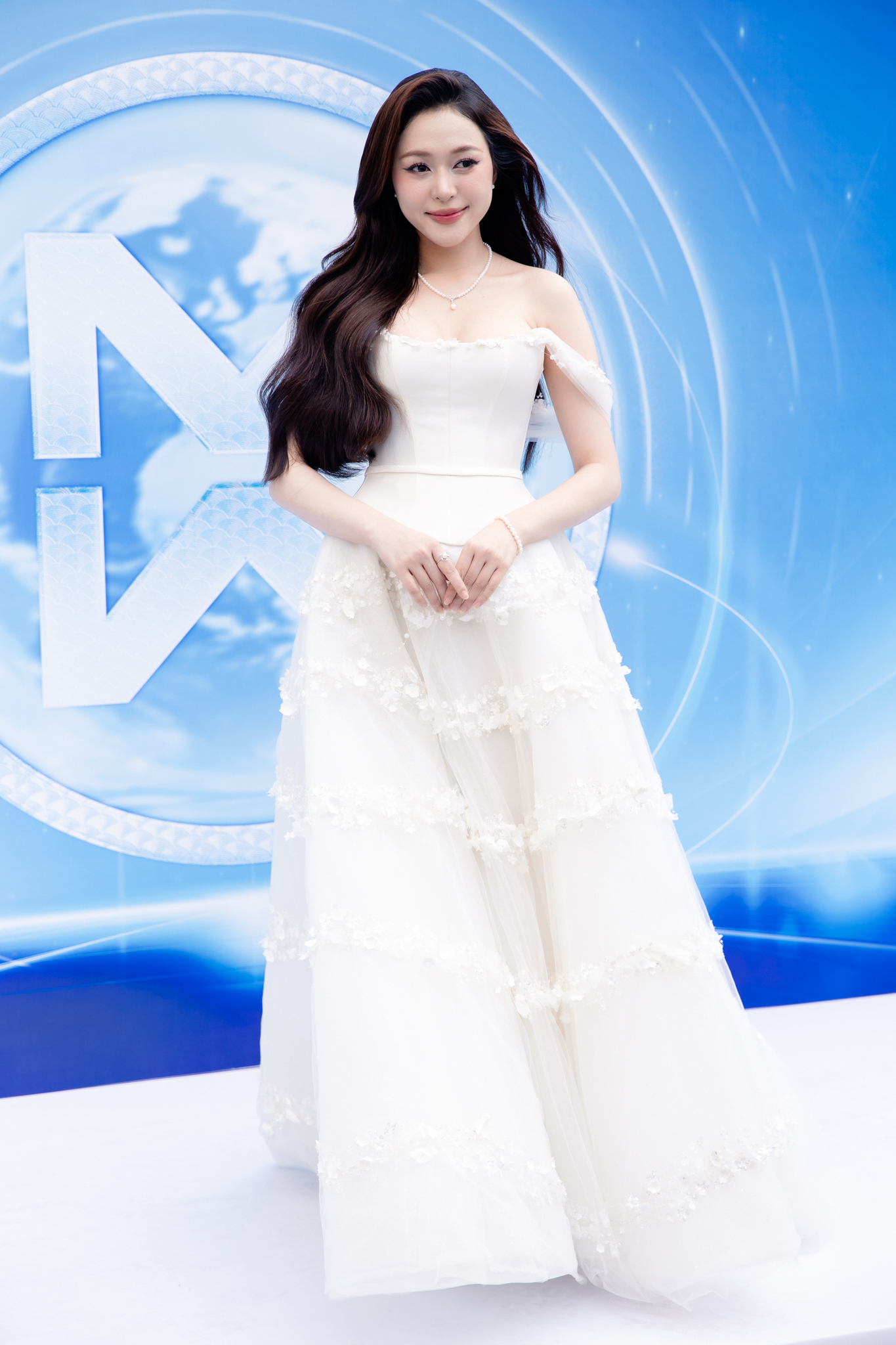 Hoa hậu Lê Nguyễn Bảo Ngọc chính thức chinh chiến Miss World, netizen bùng tranh cãi vì hành động này!- Ảnh 10. Hoa hậu Lê Nguyễn Bảo Ngọc chính thức chinh chiến Miss World, netizen bùng tranh cãi vì hành động này!- Ảnh 10.