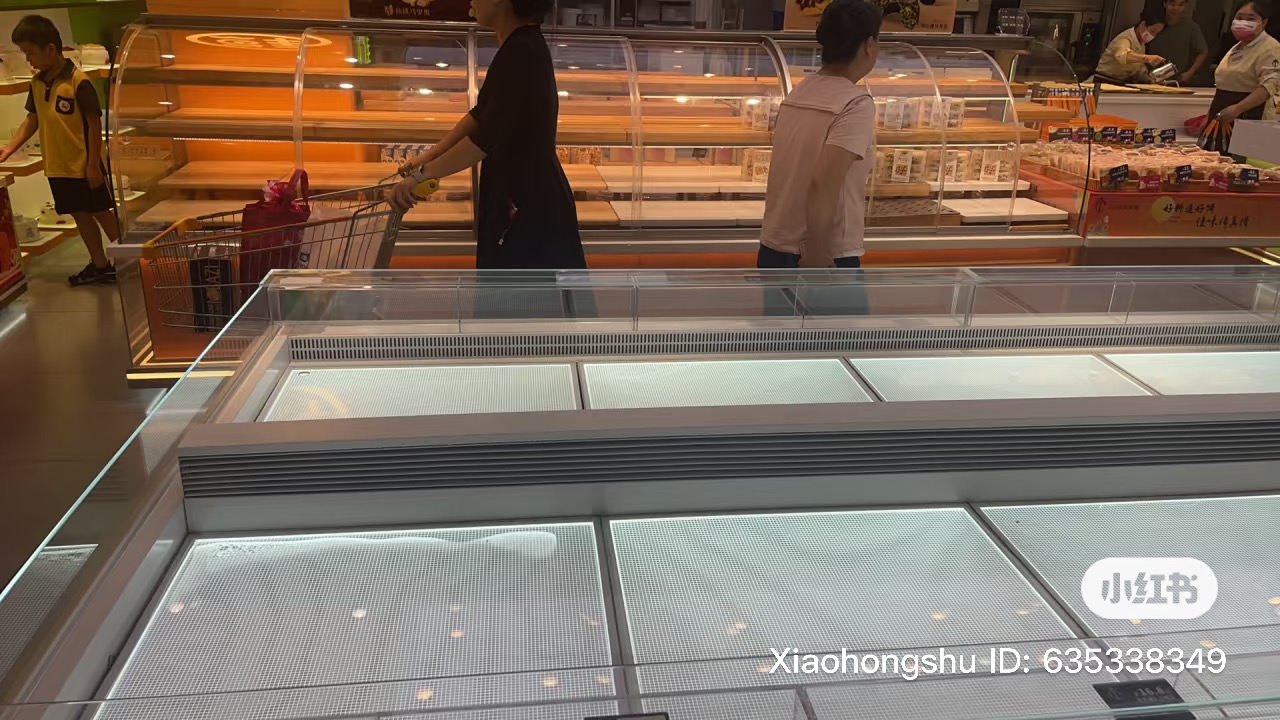 Siêu thị Trung Quốc trước siêu bão Ragasa: Kệ hàng trống trơn nhưng 3 loại rau vẫn "ế chỏng chơ", netizen thắc mắc lý do- Ảnh 5. Siêu thị Trung Quốc trước siêu bão Ragasa: Kệ hàng trống trơn nhưng 3 loại rau vẫn "ế chỏng chơ", netizen thắc mắc lý do- Ảnh 5.