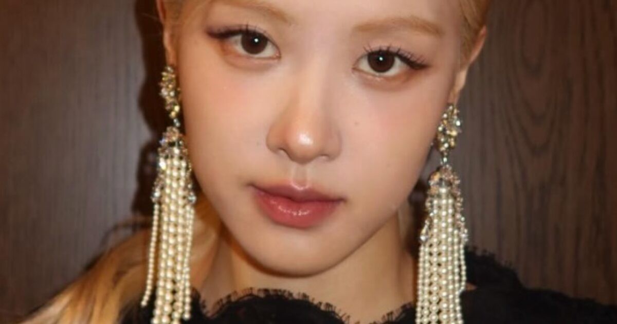 Netizen nghĩ gì khi Rosé (BlackPink) là gương mặt đẹp nhất 2025? Netizen nghĩ gì khi Rosé (BlackPink) là gương mặt đẹp nhất 2025?