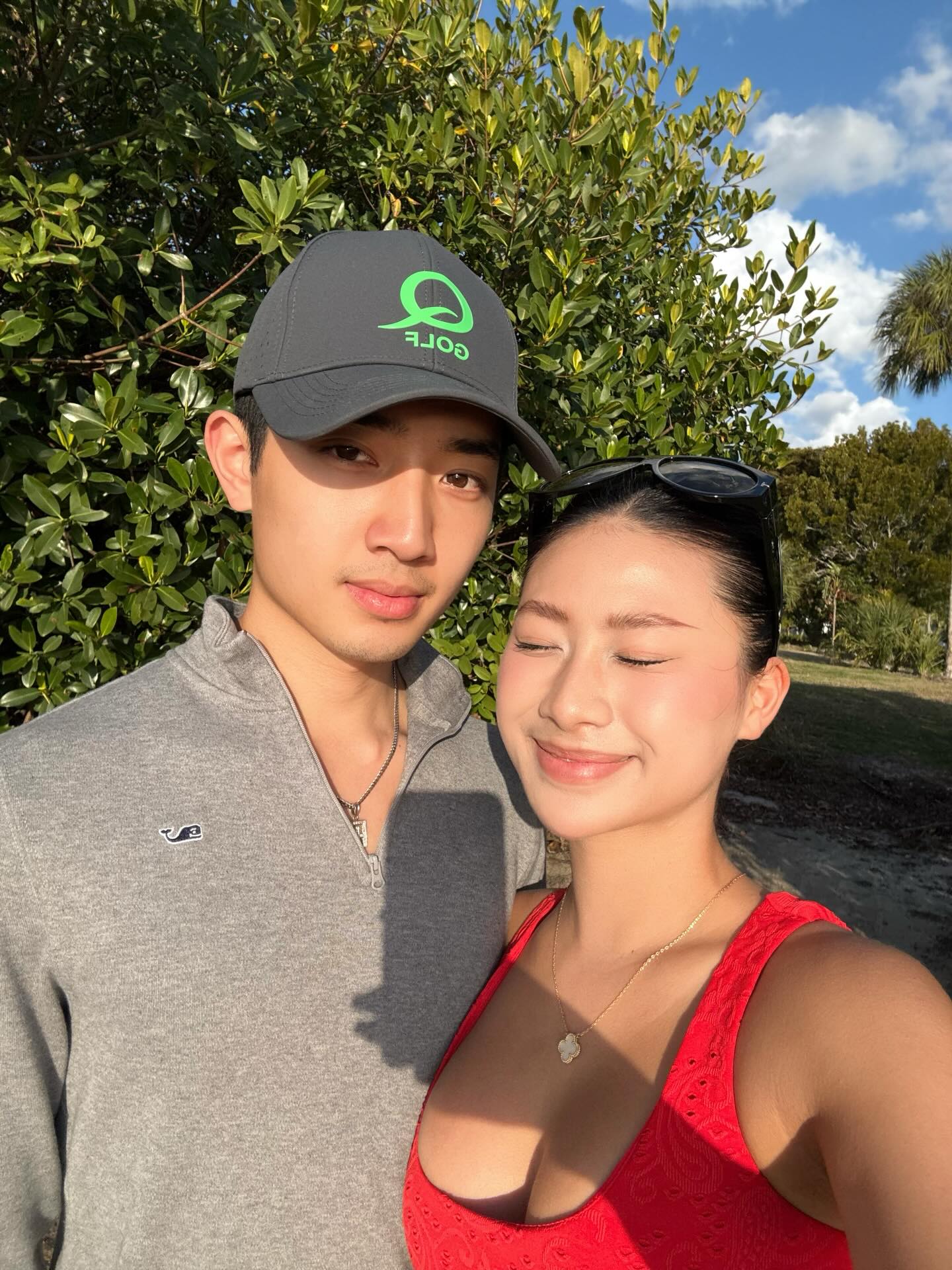 Tạm xa sân pickleball, Louis Phạm khiến netizen phát sốt với bikini đỏ khoe đường cong rực lửa