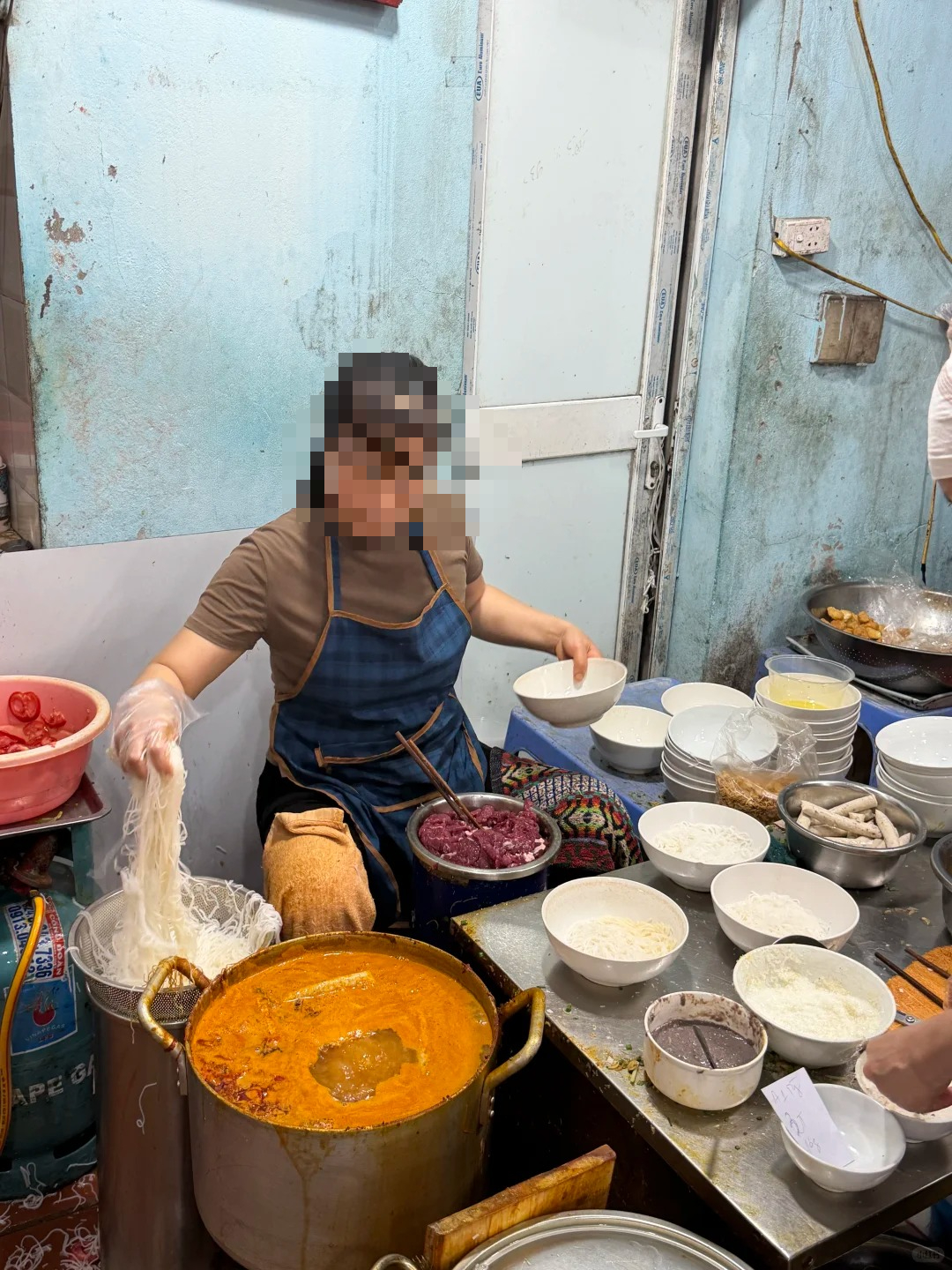 Ẩm thực vỉa hè Việt Nam bị chê trên MXH Trung Quốc và màn đáp trả 10 điểm tinh tế của netizen Việt- Ảnh 4. Ẩm thực vỉa hè Việt Nam bị chê trên MXH Trung Quốc và màn đáp trả 10 điểm tinh tế của netizen Việt- Ảnh 4.