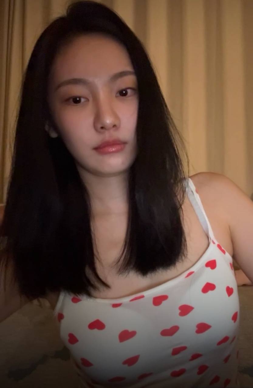 Mỹ nhân 2k2 chưng mặt mộc, có màn đáp trả ra sao với loạt bình luận khiếm nhã của netizen- Ảnh 1.