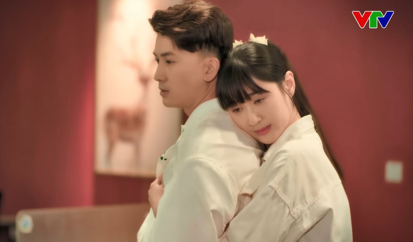 Không chỉ 1 mà có tới 2 cô gái tên Trang đang khiến netizen tức điên: Người nham hiểm thủ đoạn, kẻ đua đòi ấu trĩ- Ảnh 1.